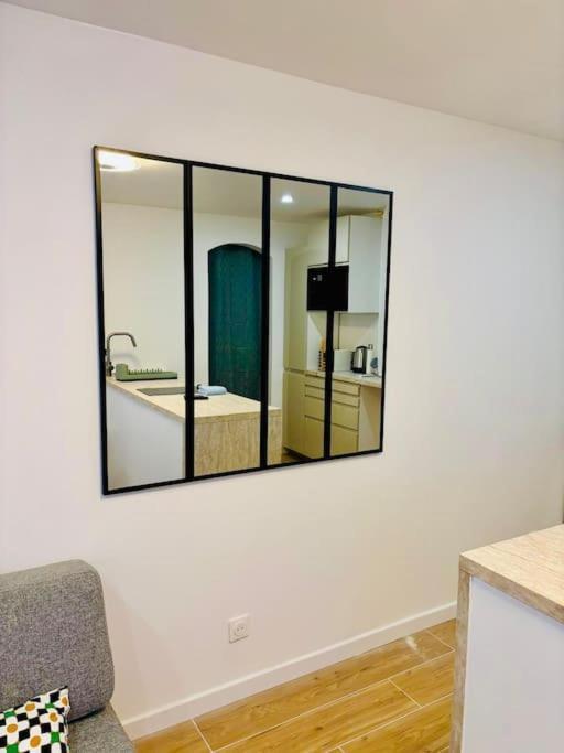 Joli Appartement Renove Incluant Parking A 10 Min De Paris Nanterre Exteriör bild
